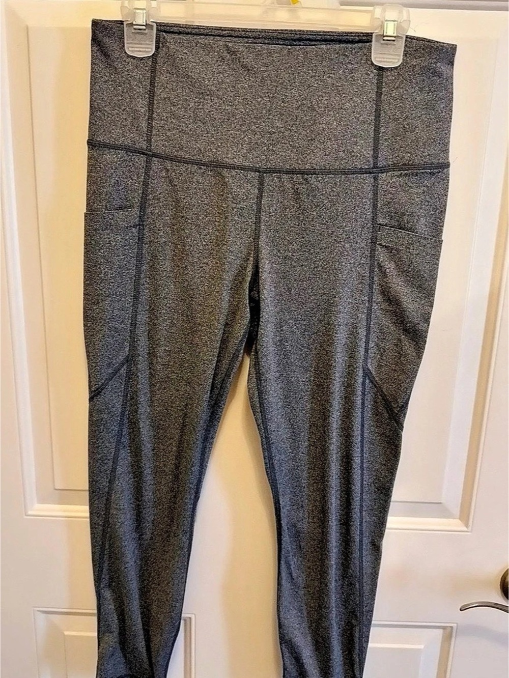 Mondetta Women's Gray Leggings Size XL Like New